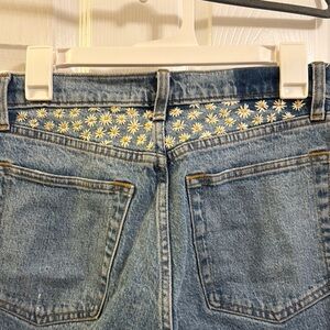 Abercrombie 90s Straight Ultra High Rise Curve Love - Hand Embroidered